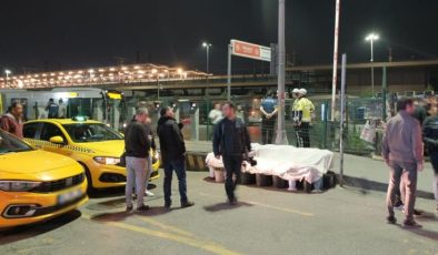 Kadıköy’de firari cinayet zanlısı, polisle arbedesinde kendi silahıyla öldü, polisi yaraladı