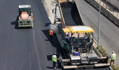 Aydın Büyükşehir Belediyesi, kent genelinde vatandaşlar için daha güvenli ve konforlu yollar oluşturmaya devam ediyor