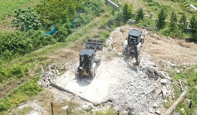 Kandıra Belediyesinin etkili çalışmaları ile plansız kentleşme ile mücadele konusunda başarılı bir süreç yürütülen Kandıra’da kaçak yapıya geçit verilmiyor