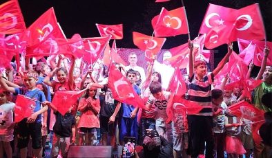 ’15 Temmuz Demokrasi ve Milli Birlik Günü’ Gölcük’te coşkuyla kutlandı.