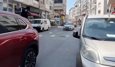 Mudanya’da gelişi güzel park eden araçlar trafiği zor durumda bırakıyor