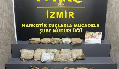 İzmir’de 12 kilo 200 gram skank elle geçirildi