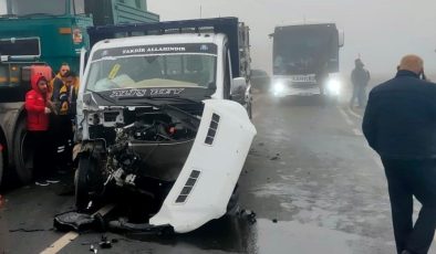 Siirt’te 3 araçlık zincirleme trafik kazası: 3 yaralı