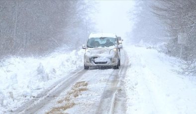 Kar İstanbul’un kapısında: Meteorolojiden kar yağışı ve fırtına uyarısı