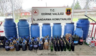 Edirne’de 1560 litre kaçak içki ele geçirildi